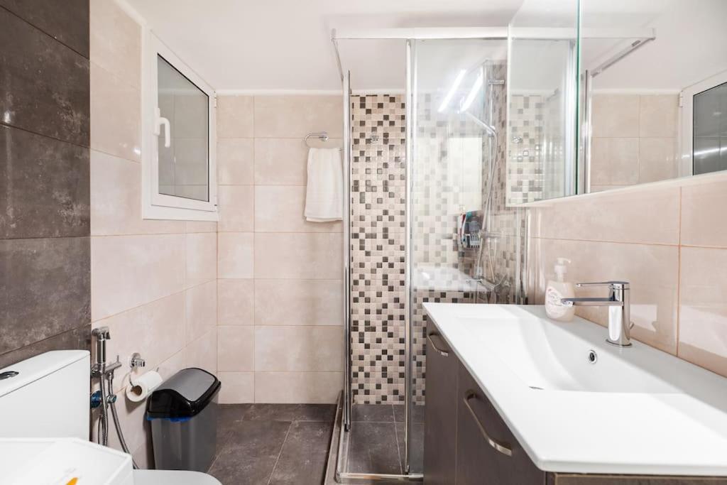 Comfy Flat Near Edem Beach By Atheniankeys Zewnętrze zdjęcie